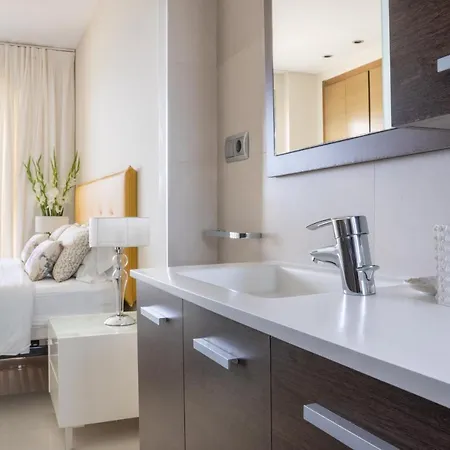 维斯塔贝拉公寓 *